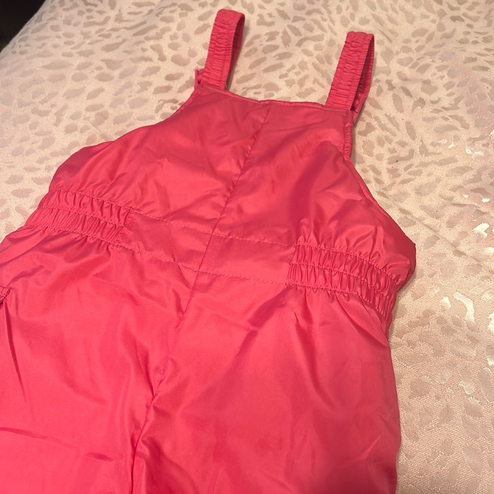 Snow suit 4T carters never worn
